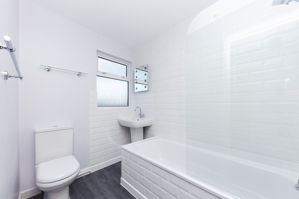 house or flat for sale or rent in south west London